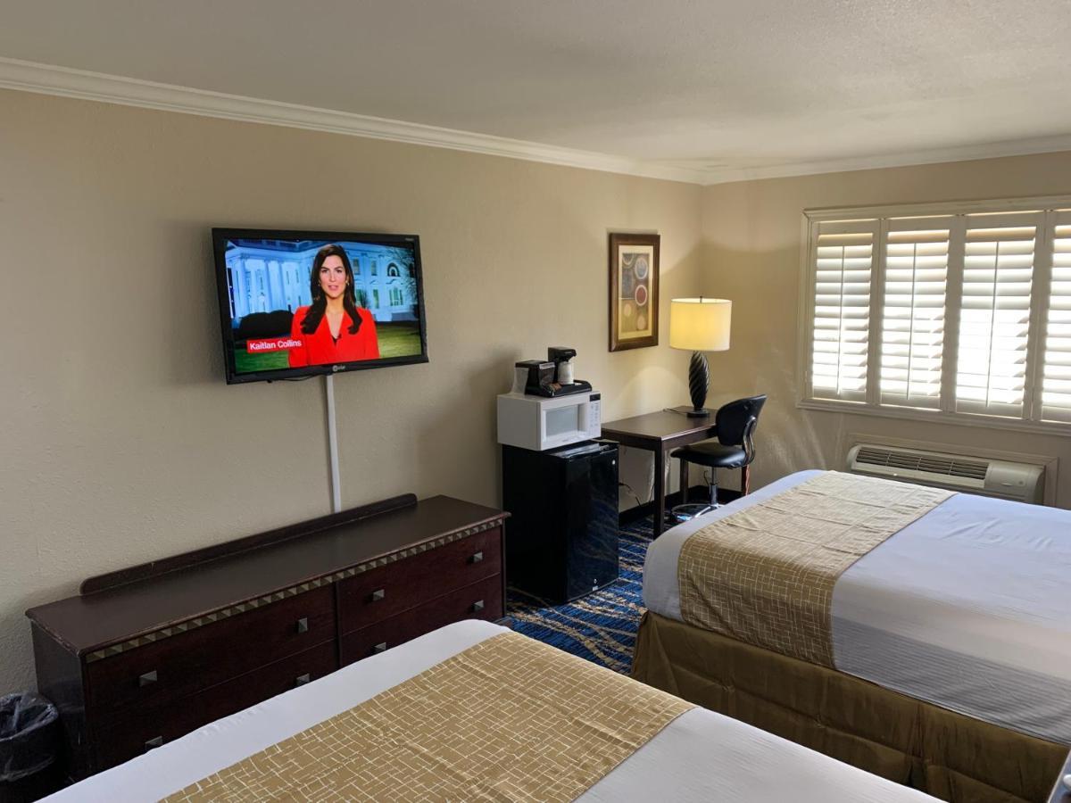 Travelodge By Wyndham Motel